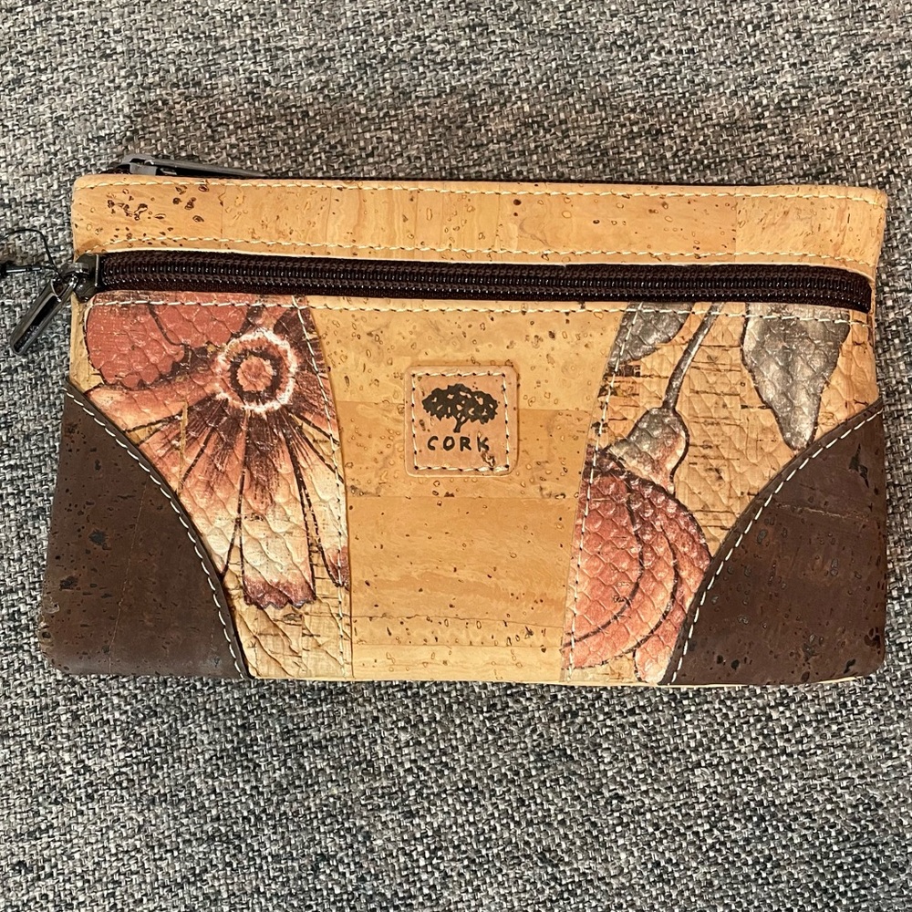 Cork Unique Brown Floral Zipper pouch, wallet, cosmetic, makeup bag! Boho 🌺